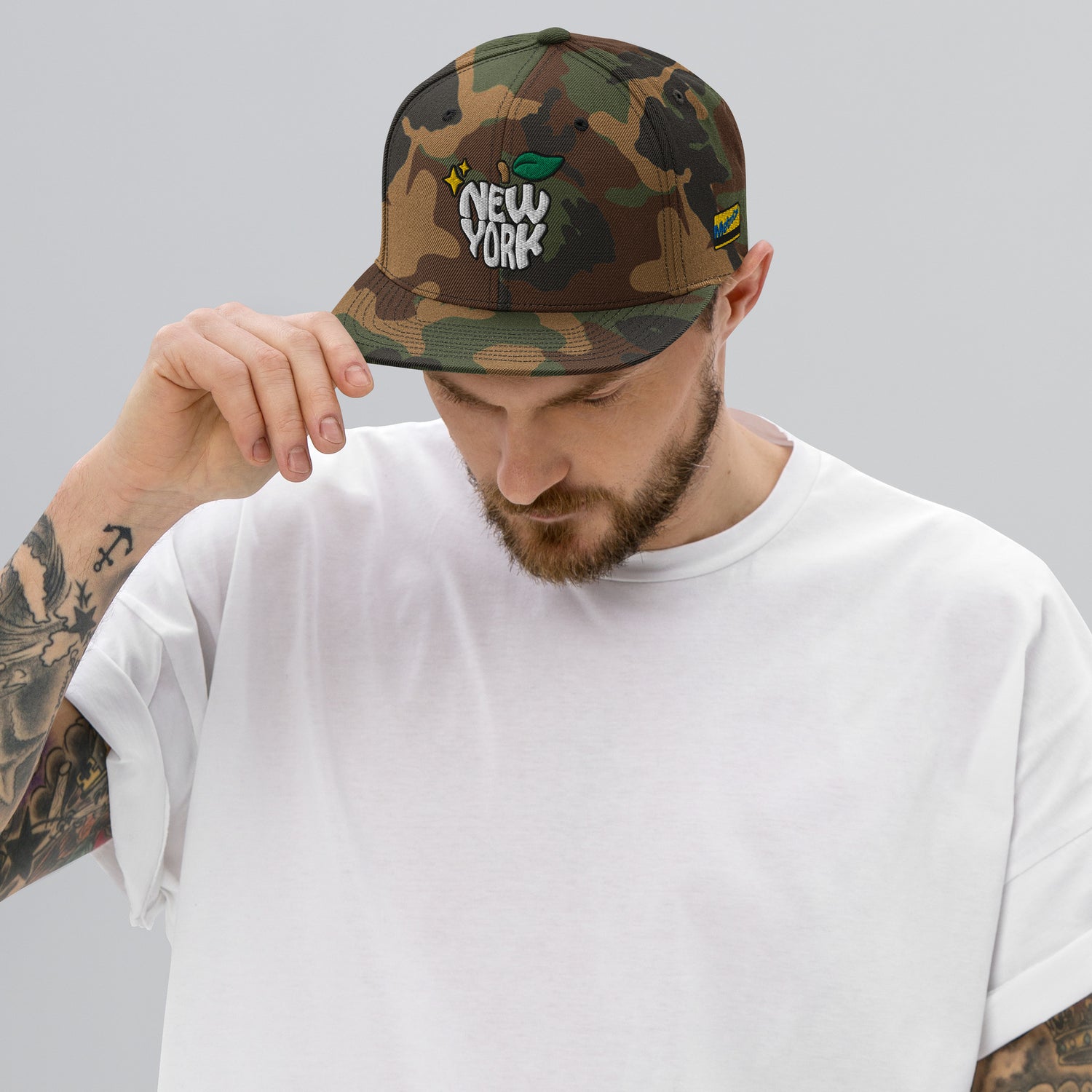 New York Apple Logo Embroidered Camo Snapback Hat (Metro Card) Scattered Streetwear
